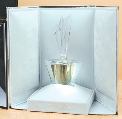 Thierry Mugler Angel Perfume Bottle 1995 Etoile Comète Star, (L'Etoile Comète)