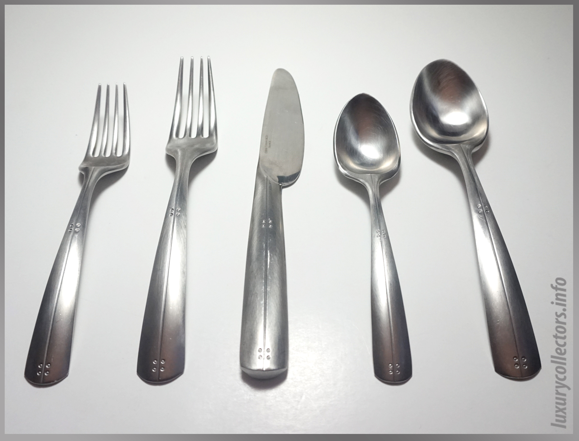 Streamerica Tiffany & Co. Flatware Place Setting Cutlery Stainless Steel Fork Knife Spoon Tableware 2000