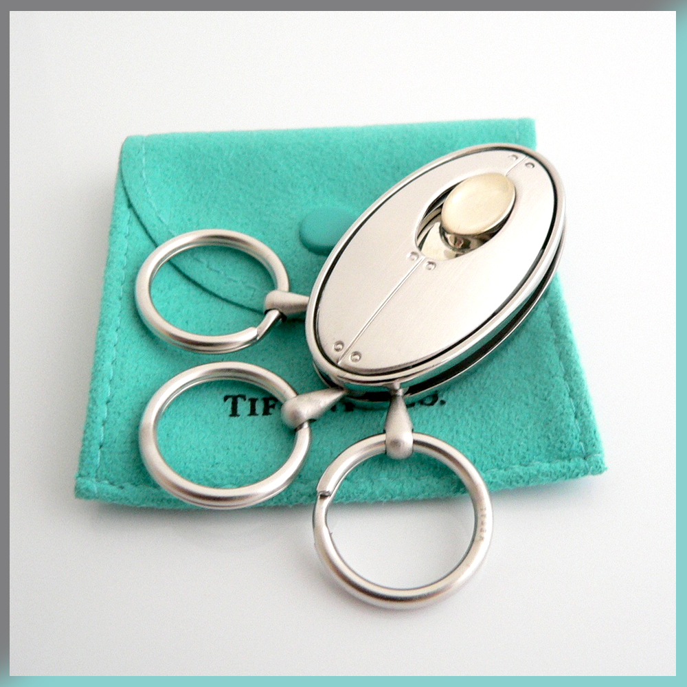 Oval Keychain Valet Key Ring Tiffany & and Co. Streamerica Sterling Silver Collection 2002 .925