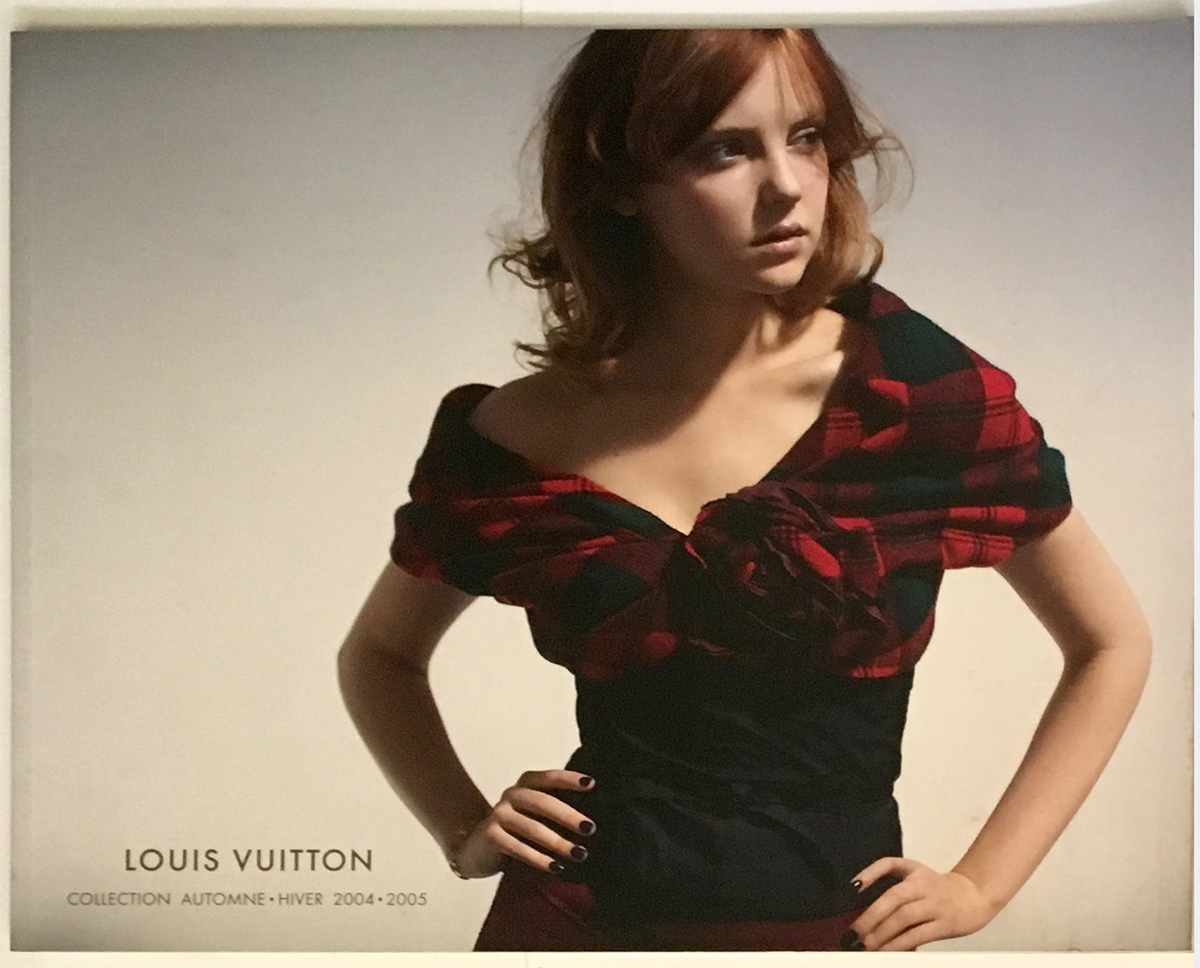 Louis Vuitton Paris Fashion Catalog Fall Winter Pret a Porter Ready to Wear RTW Cover Automne - Hiver Marc Jacobs Woman Femme Donna 2004 - 2005